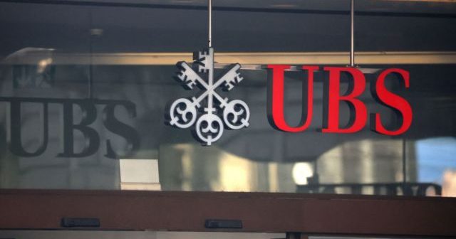 UBS: η έμμεση σύσταση για Ελλάδα